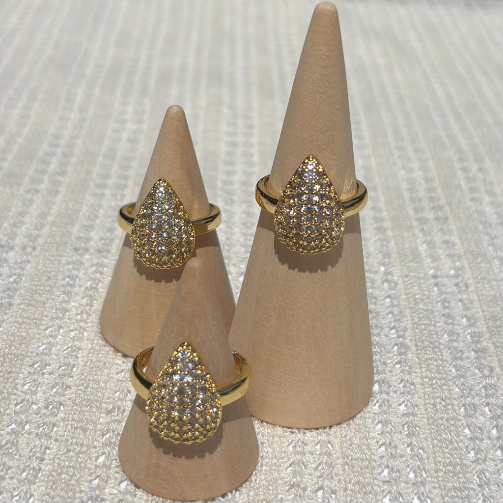 Teardrop ring