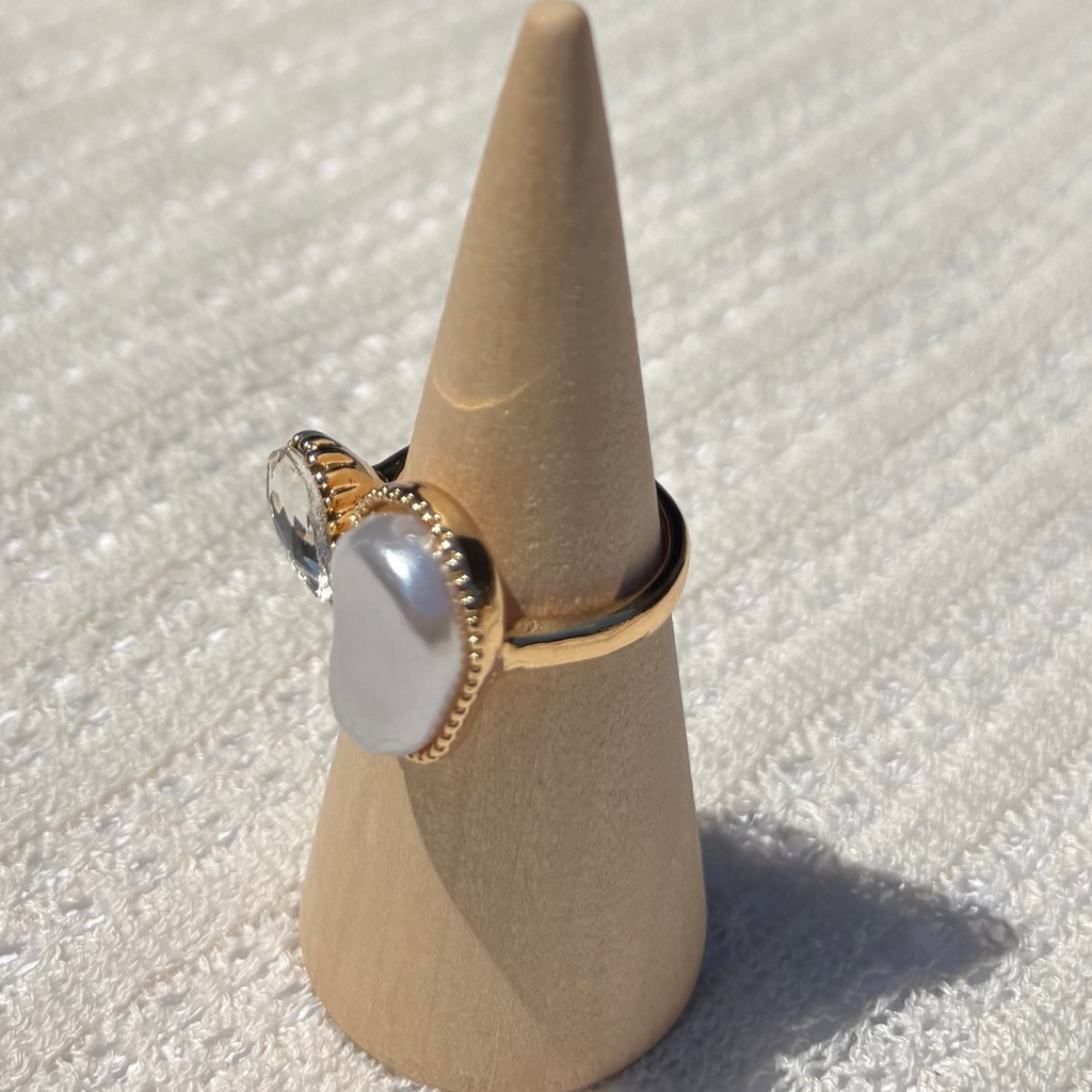 Front opening gem pearl ring