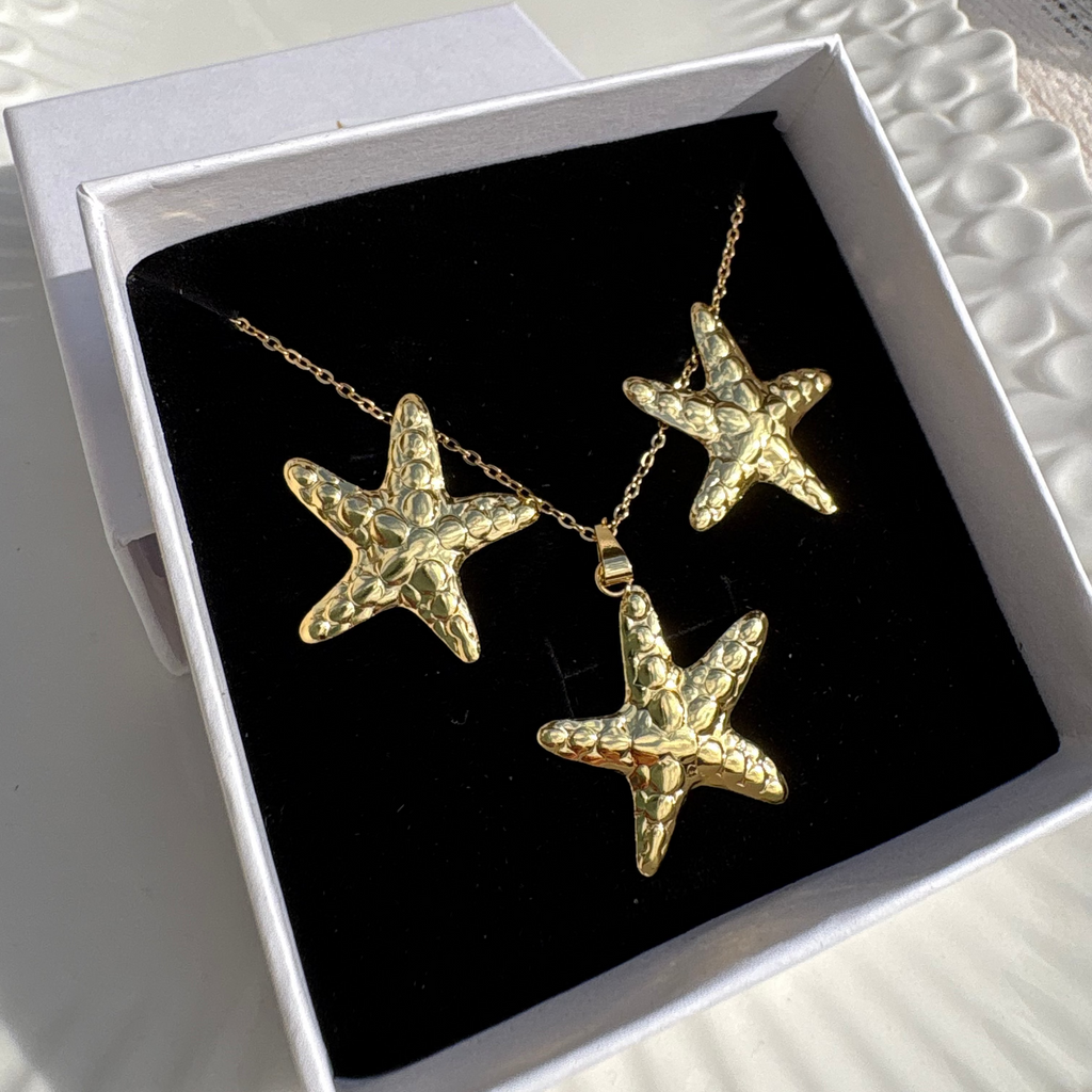 Starfish necklace and earrings set