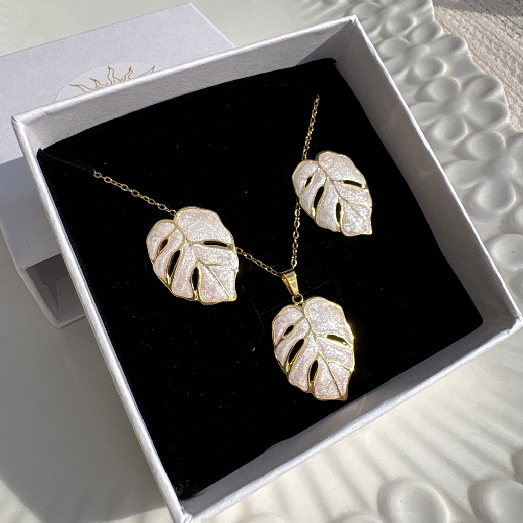 Opaline leaf necklace and earrings set