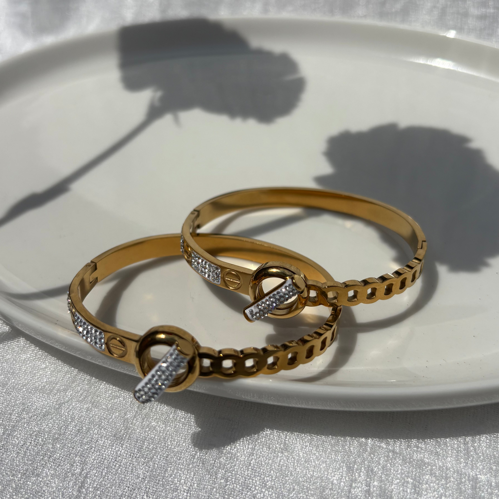 Cubiz zirconia half-paved bracelet