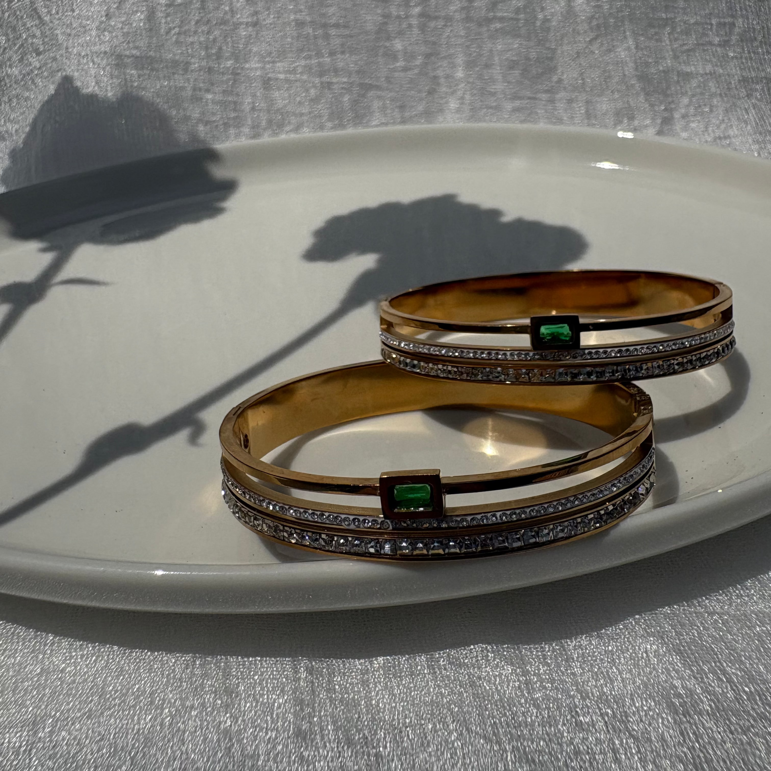 Triple-row split-band bracelet