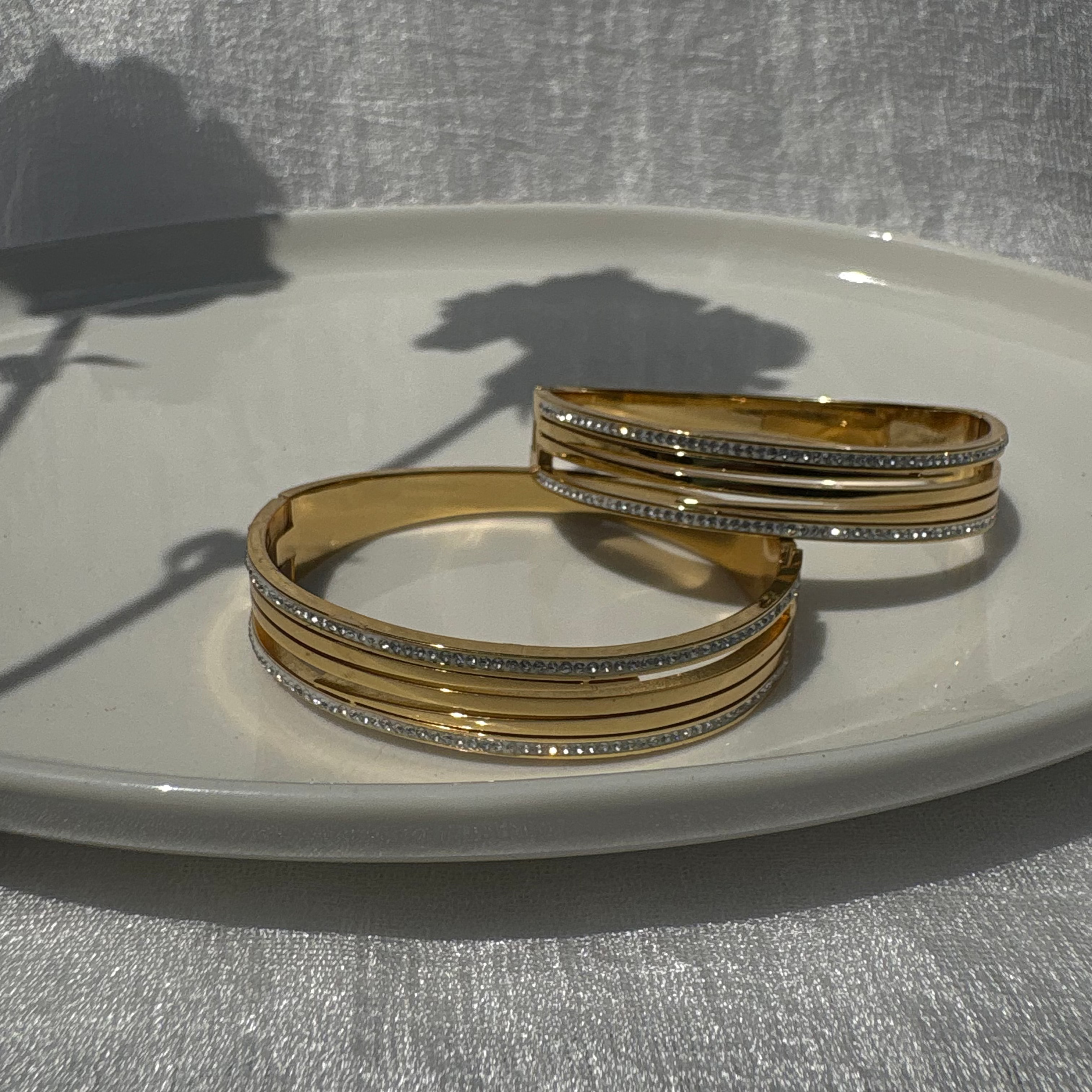 zirconia triple-band bracelet