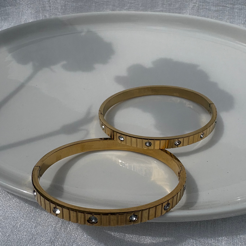 Ribbed cubic zirconia bracelet
