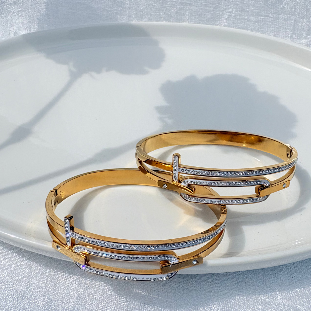 Double row open-loop bracelet