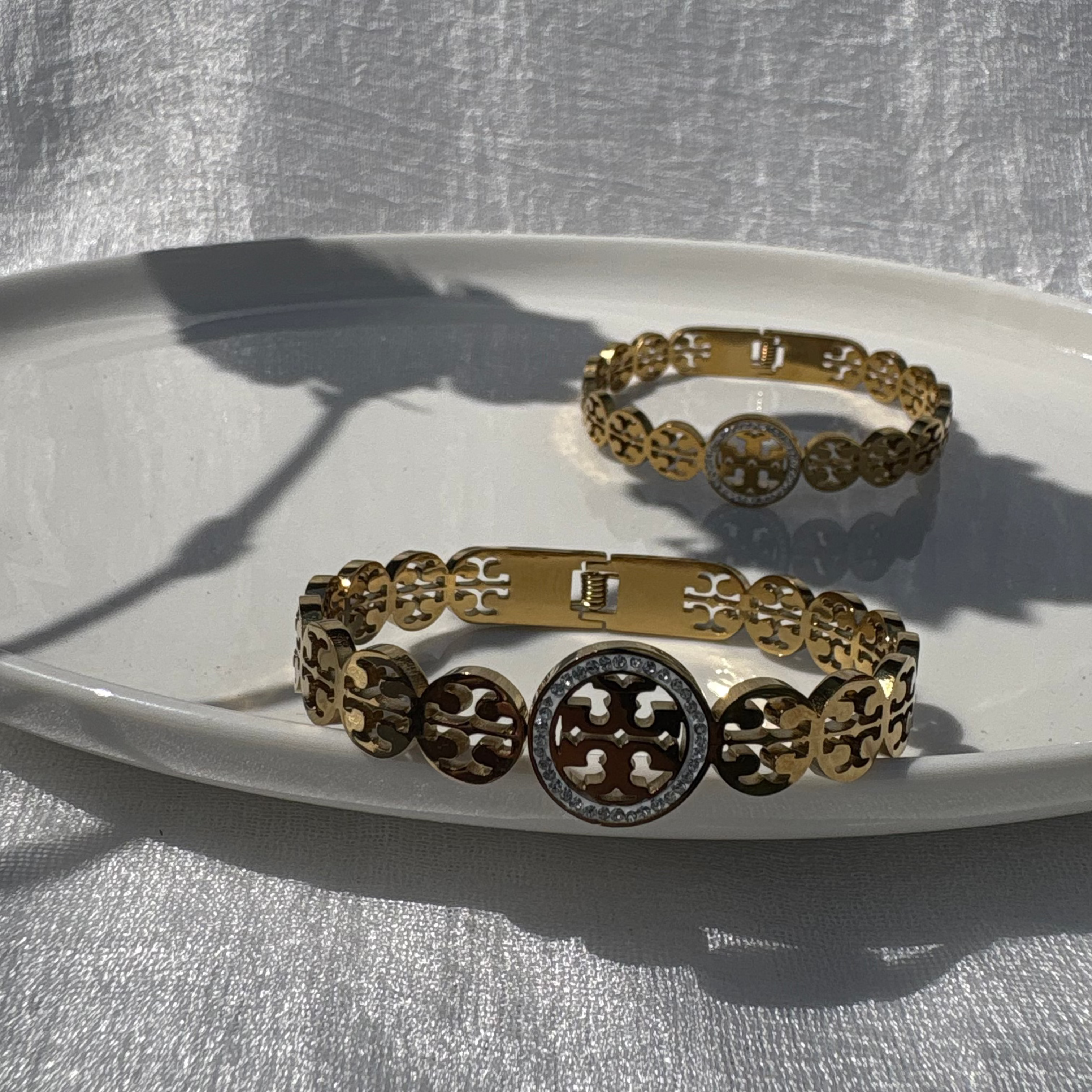 medallion cubic zirconia bracelet