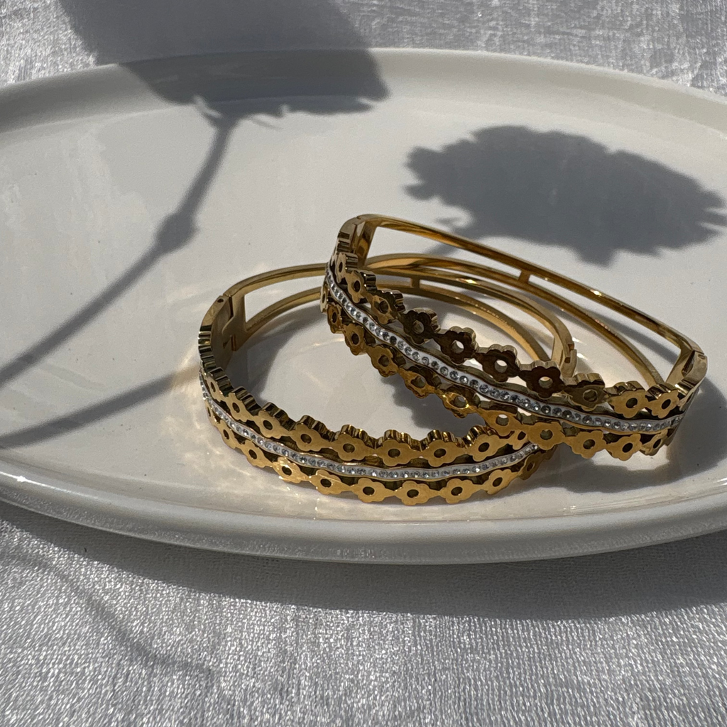 cubic zirconia daisy bracelet
