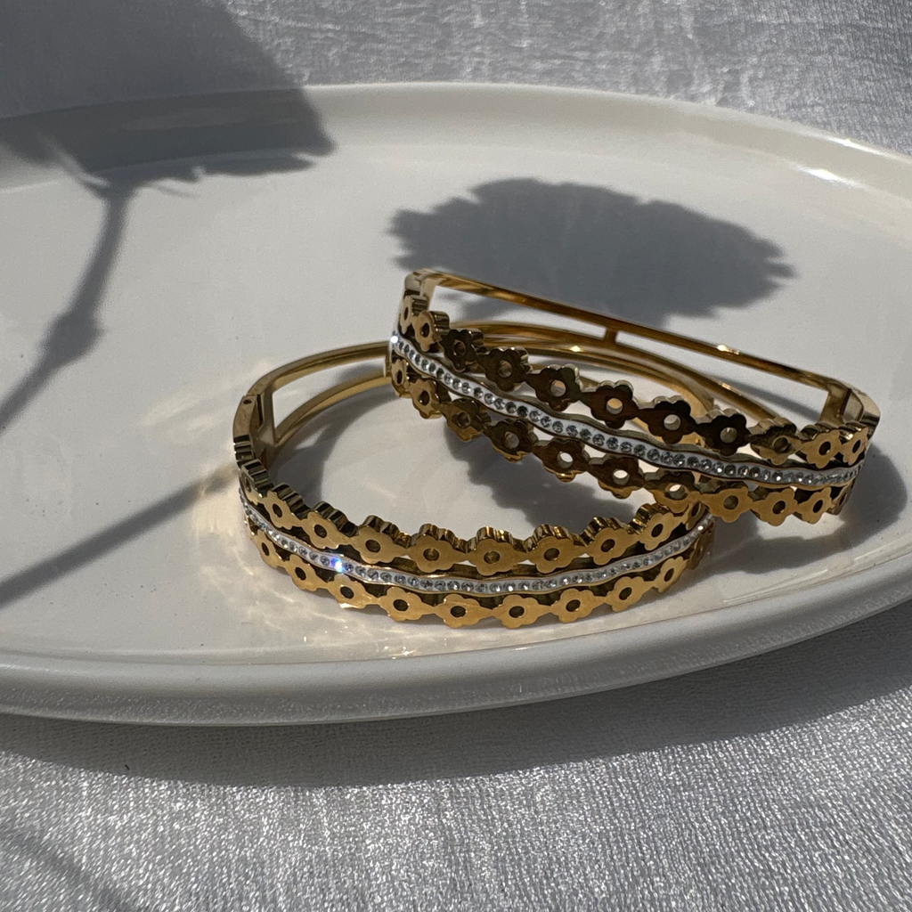 cubic zirconia daisy bracelet