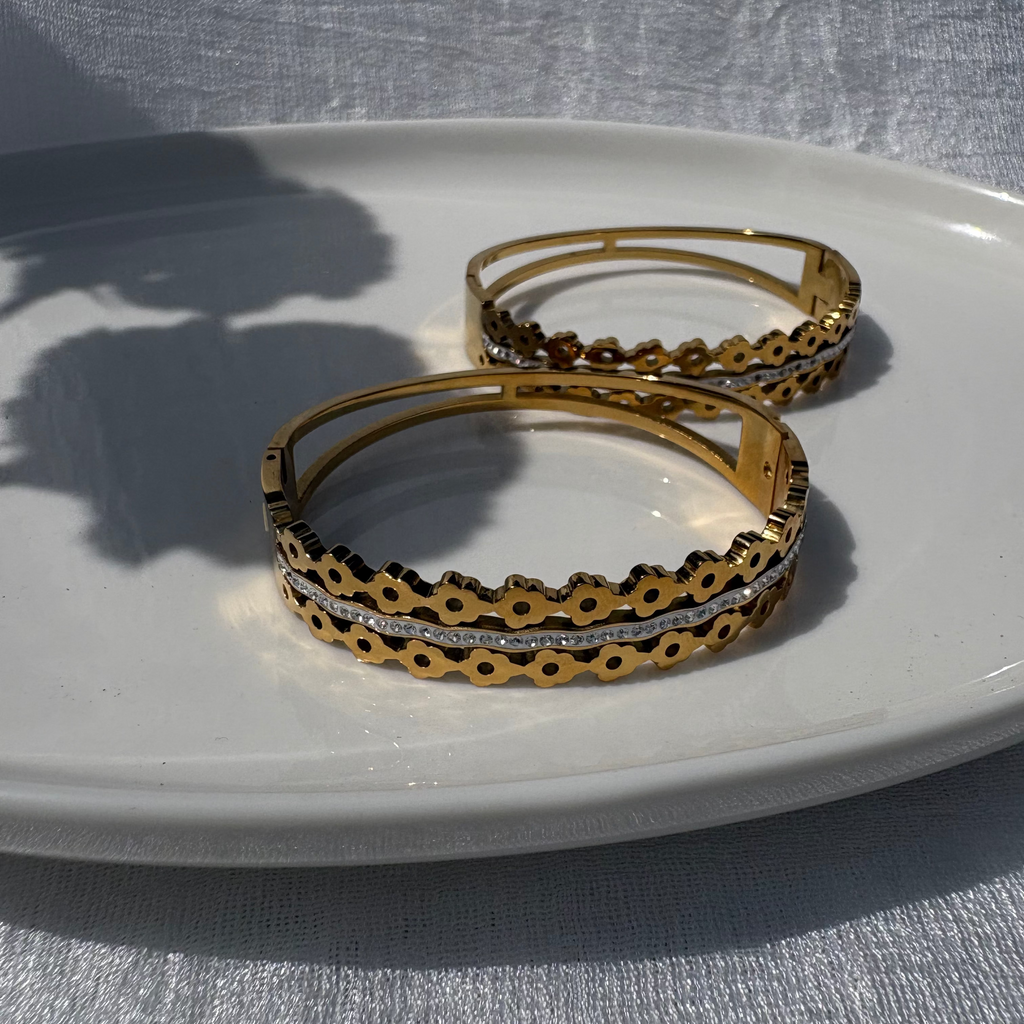 cubic zirconia daisy bracelet
