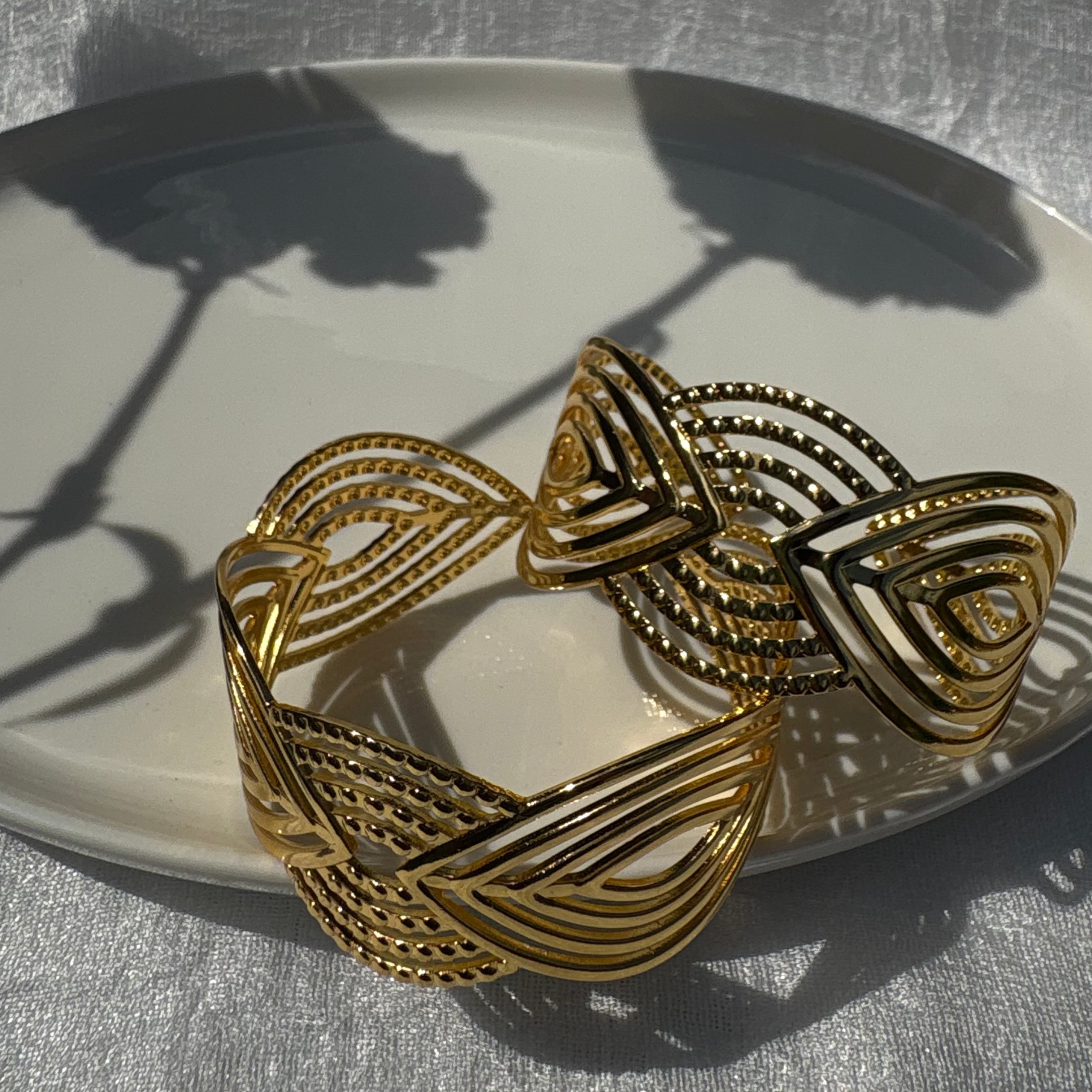 Open-work leaf cuff