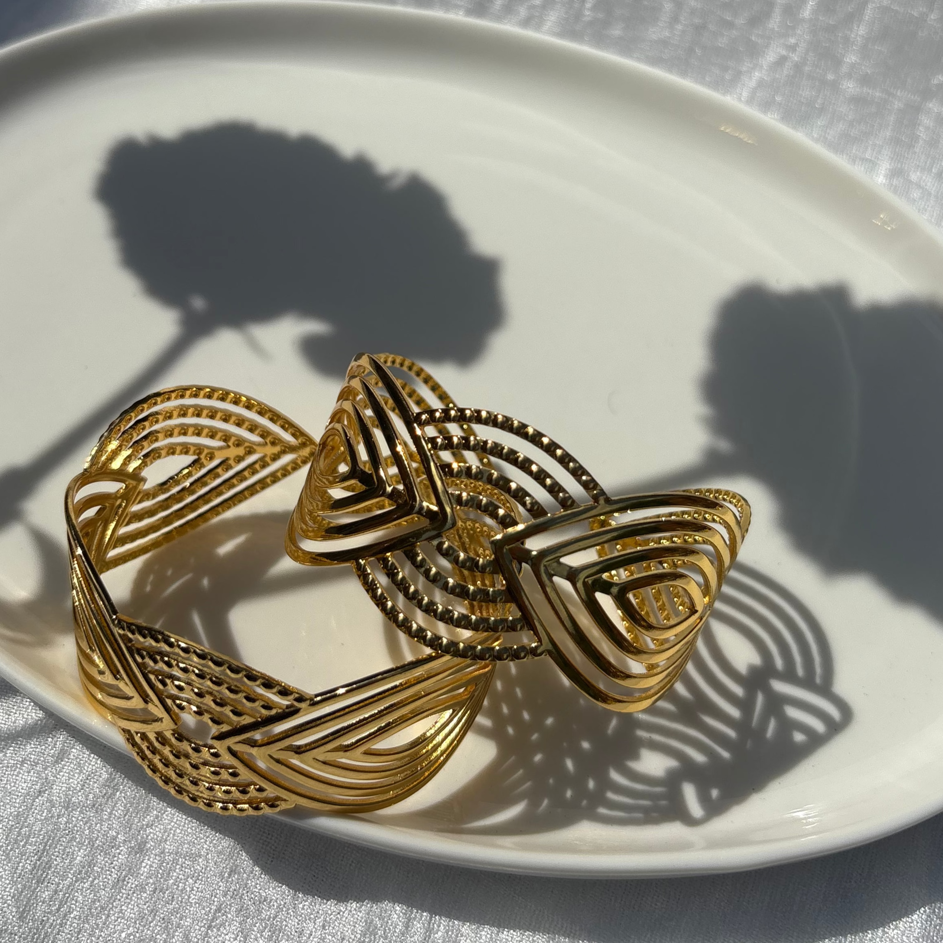 Open-work leaf cuff